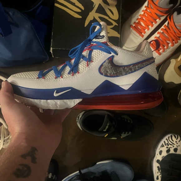 Various Nike and Adidas sneakers for sale…all pairs will be priced at $100/pair - Picture 15 of 15